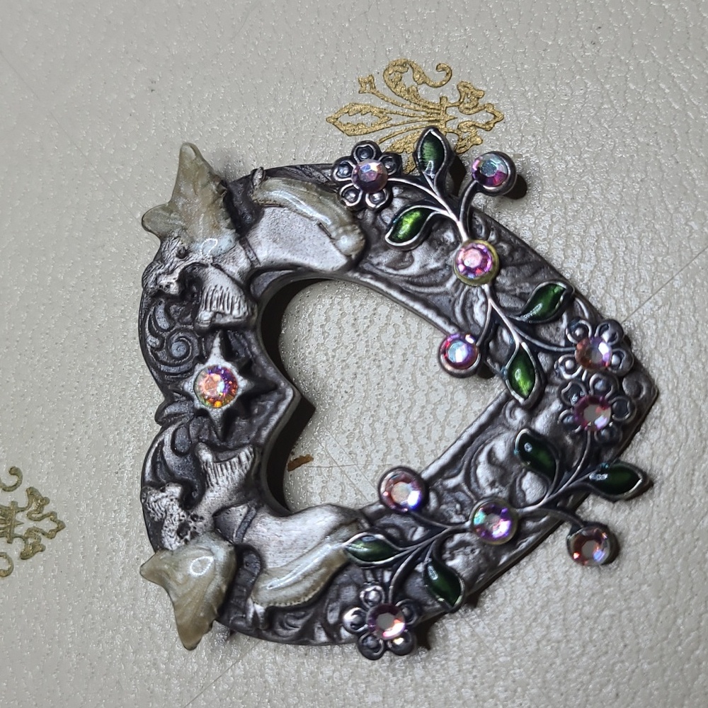 🌼2/$12 "Kerissa" Silvertone 🩶 Enamel Angel, AB Rhinestone and Floral Brooch